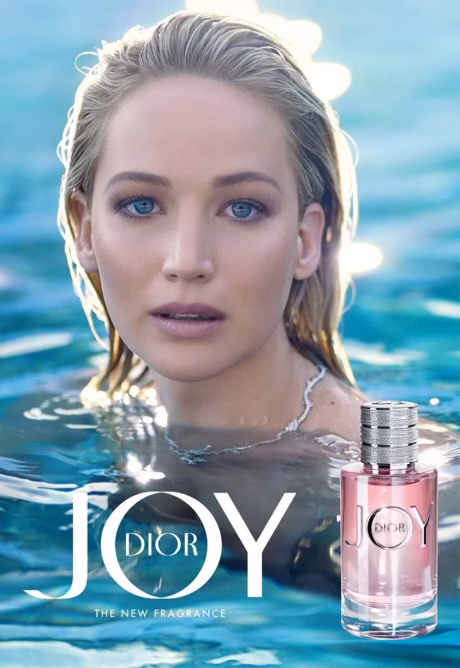 Dior Joy бутилка със стилен и изчистен дизайн и луксозно излъчване
