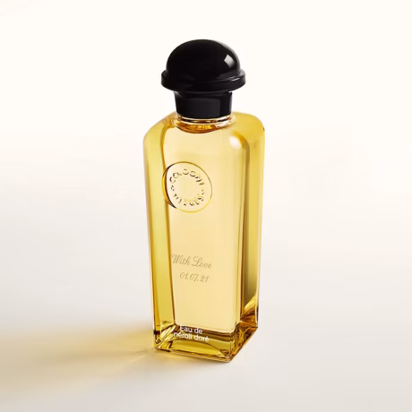 Eau de Néroli Doré парфюм върху светъл и свеж фон