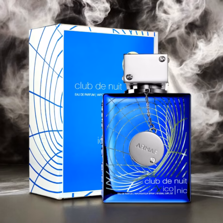 Свеж аромат Armaf Club De Nuit Blue Iconic върху модерен фон
