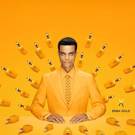 Xerjoff Erba Gold унисекс аромат с плодово-ориенталски характер