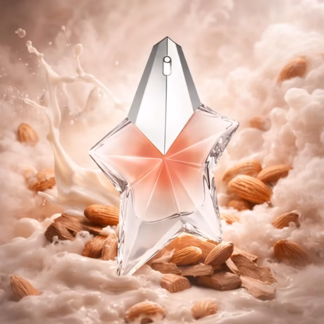 Флакон на Mugler Angel Blush с емблематичната звездна визия