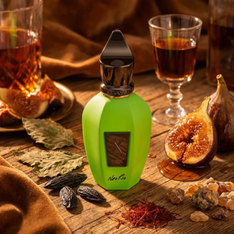 Xerjoff NeoRio Fluo Green оригинален нишов аромат върху стилен фон