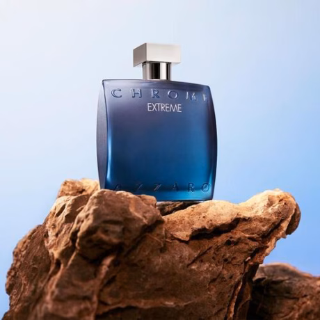 Azzaro Chrome Extreme луксозен мъжки парфюм с модерен син флакон